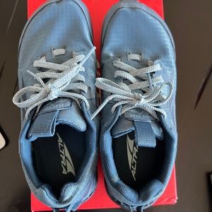 Altra Lone Peak 6